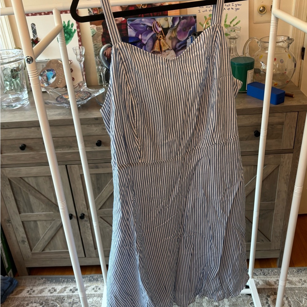 Old Navy Navy and Cream Textured Dress